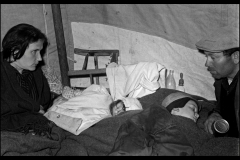 NINO GIARAMIDARO, famiglia nella tenda
